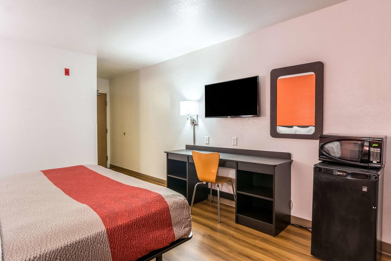 Motel 6-Barkeyville, Pa Εξωτερικό φωτογραφία